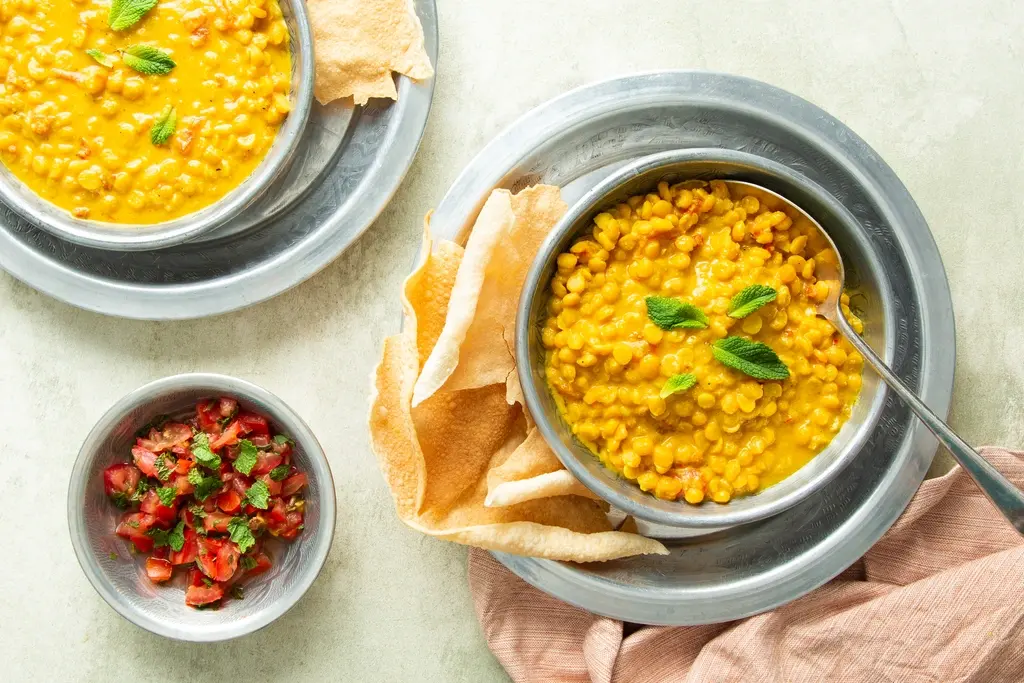 Dahl met papadums