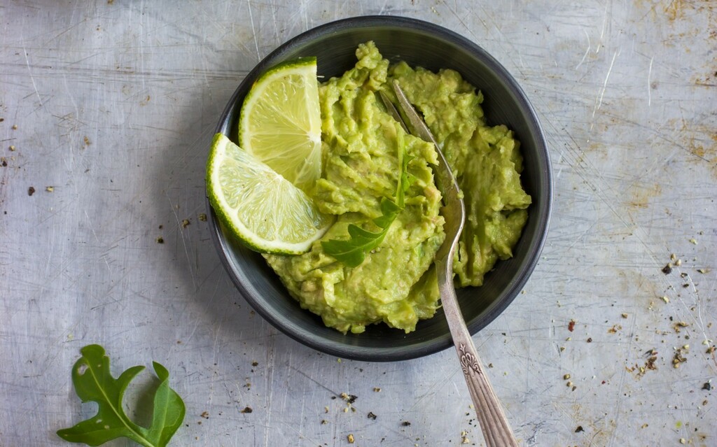 bidden Moeras Carry Guacamole maken? Dit is hét recept | 24Kitchen