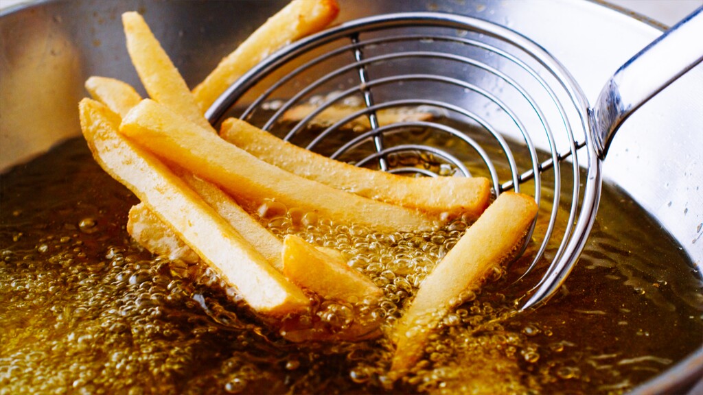 How Much Oil To Fry Chips How Much Oil To Fry Chips