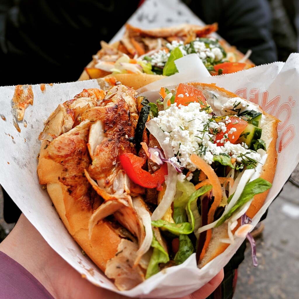 Er gaat eindelijk een echte döner drivetrough komen FHM