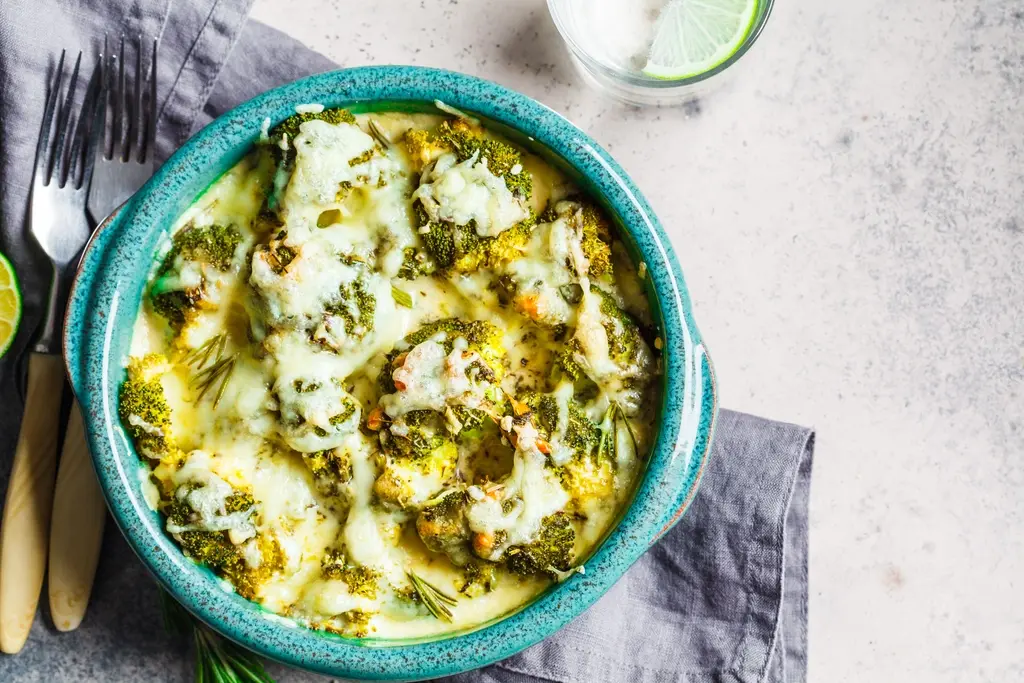 Broccoli-stamppot met kaas en spek