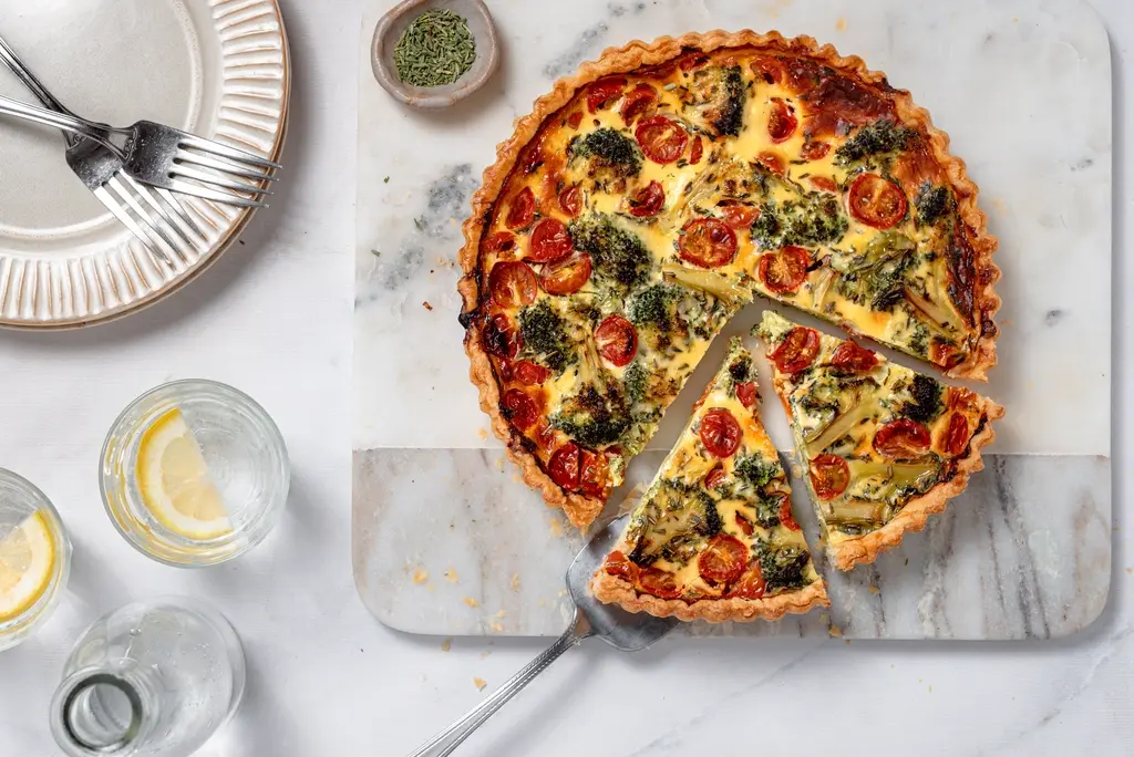 Quiche met broccoli en cherrytomaten